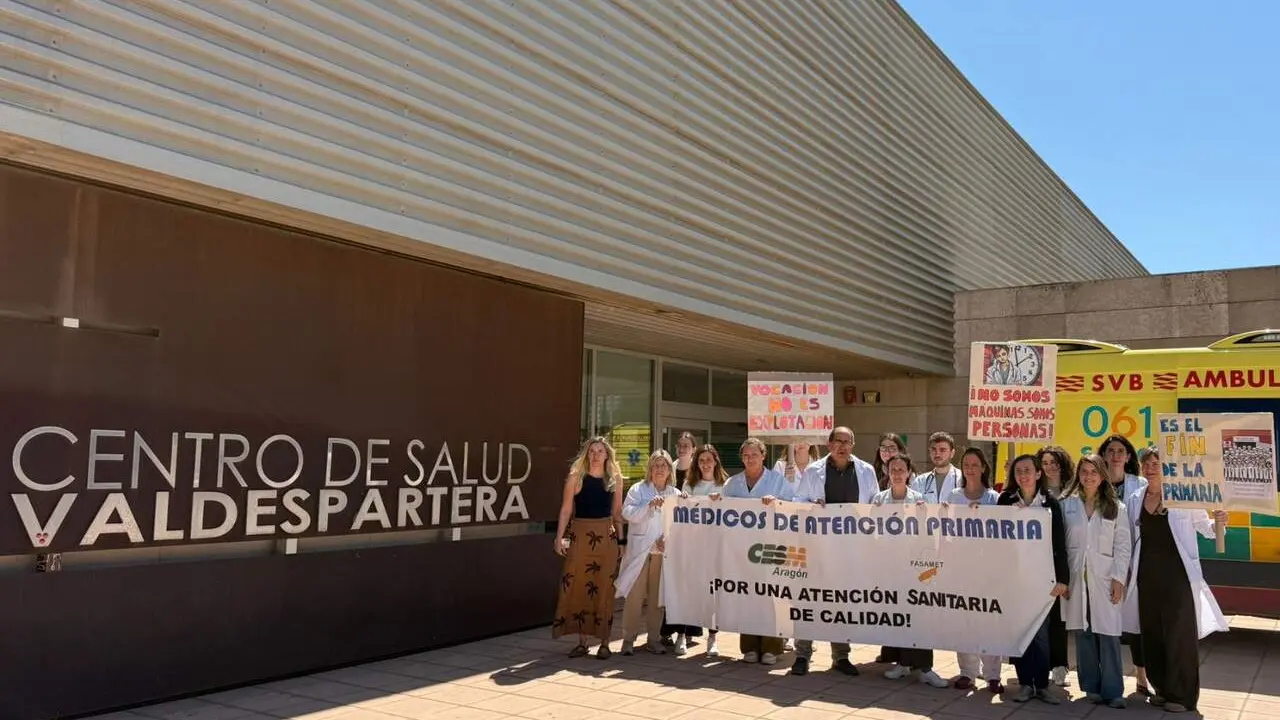 Concentraci&oacute;n centro salud Valdespartera, Zaragoza.