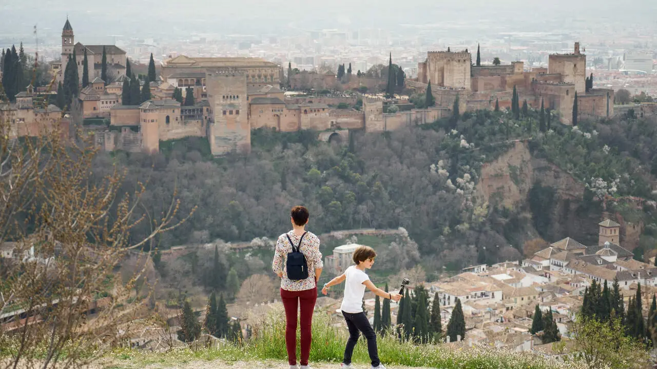 La prestaci&oacute;n de 200 euros por hijo que cambiar&iacute;a la econom&iacute;a de miles de familias aragonesas