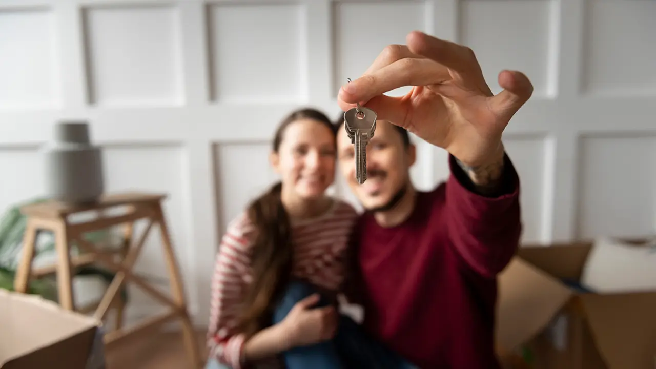 Aviso de los notarios: el error com&uacute;n al comprar vivienda que puede costar miles de euros.