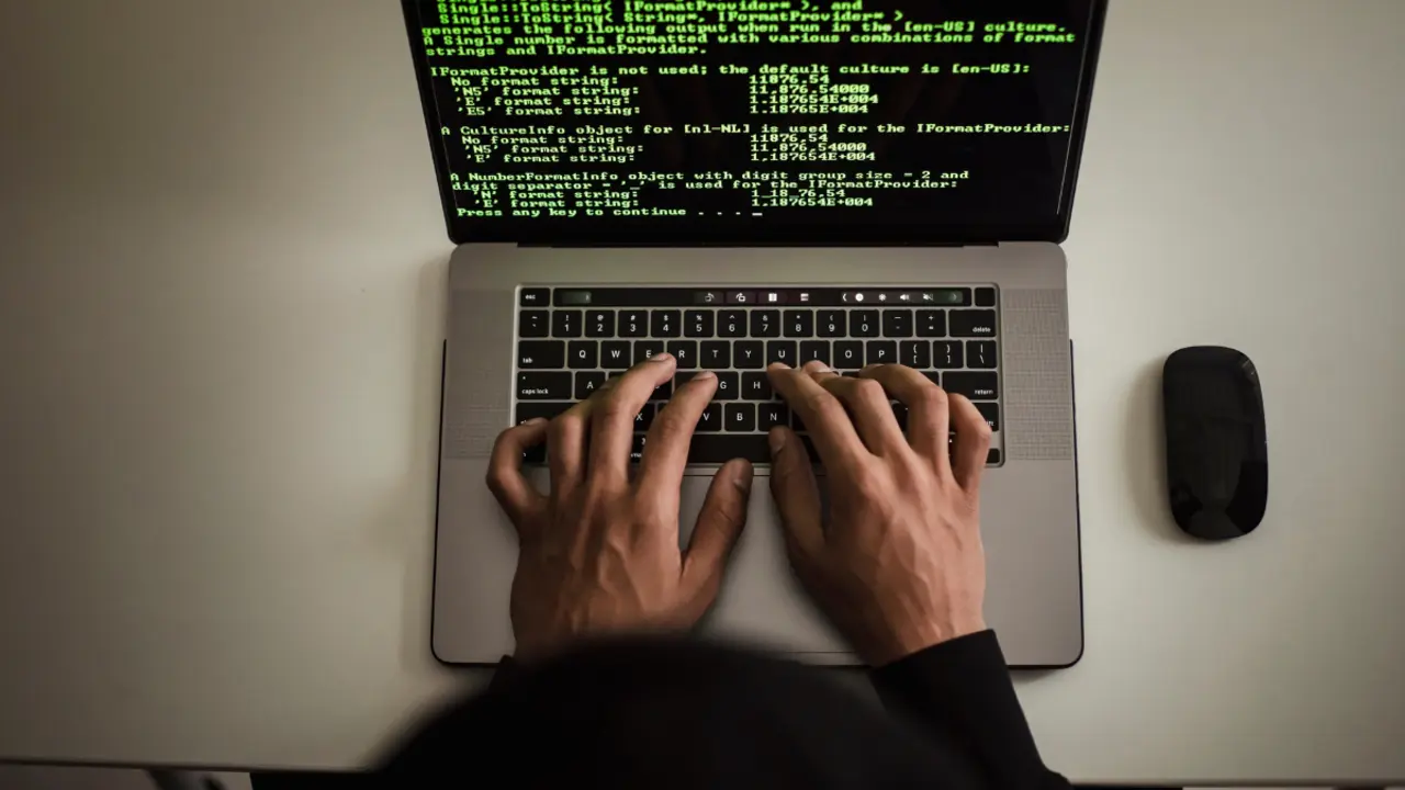 El impacto de la Inteligencia Artificial en el empleo: por qu&eacute; se frena la contrataci&oacute;n de los j&oacute;venes.