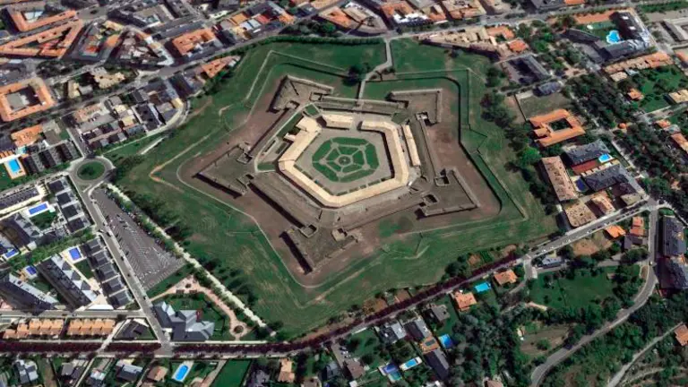 Vista a&eacute;rea de la Ciudadela de Jaca. / GOOGLE EARTH