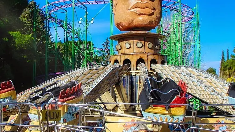 Planes en familia / PARQUE DE ATRACCIONES