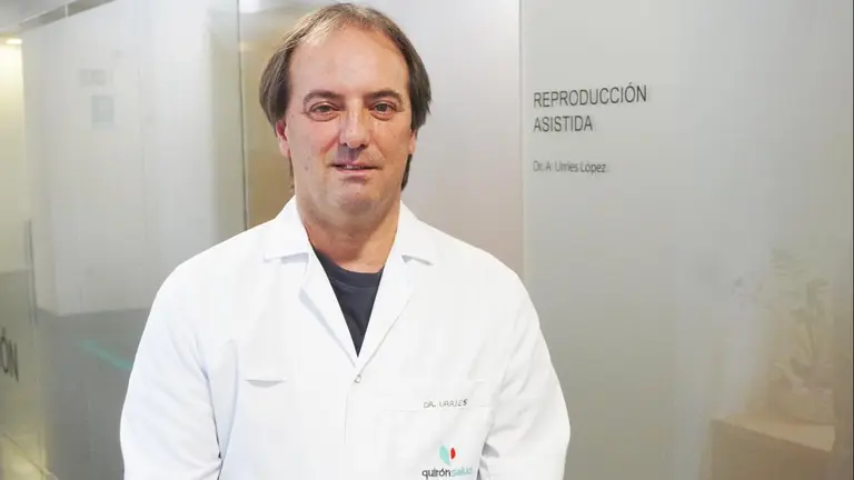 Doctor Antonio Urries L&oacute;pez, director de la Unidad de Reproducci&oacute;n Asistida del hospital universitario Quir&oacute;nSalud Zaragoza