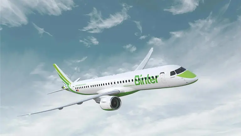 Avi&oacute;n de la compa&ntilde;&iacute;a canaria Binter.