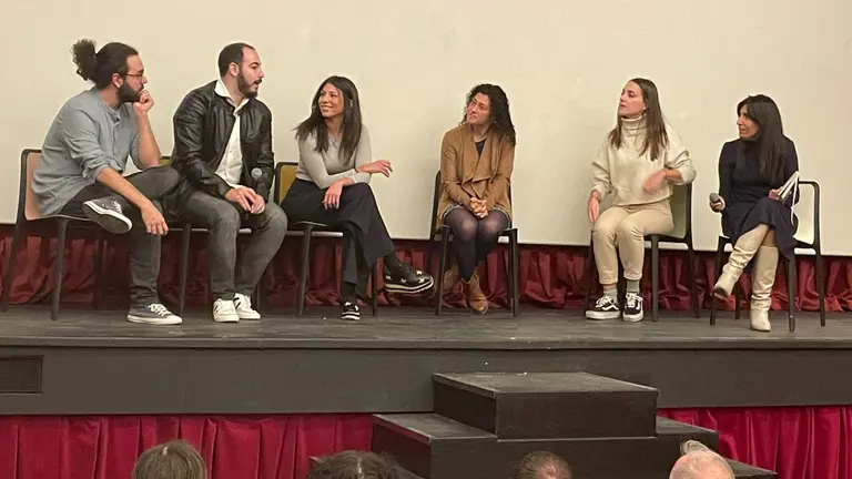 Coloquio tras la proyecci&oacute;n del documental sobre mujeres pioneras en Zuera con motivo del 8M.