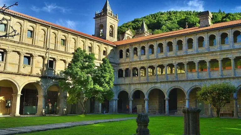 En la actualidad, Espa&ntilde;a cuenta con 98 Paradores, uno de ellos situado fuera de nuestras fronteras, en Portugal.