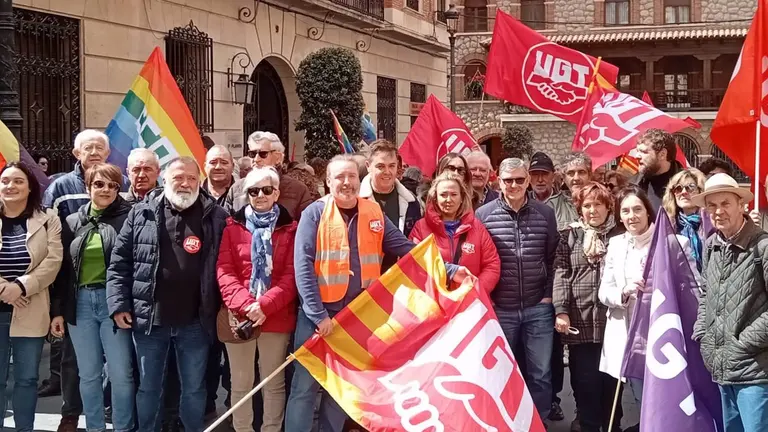 Concentraci&oacute;n del PSOE en Teruel por el 1&ordm; de Mayo / PSOE Teruel