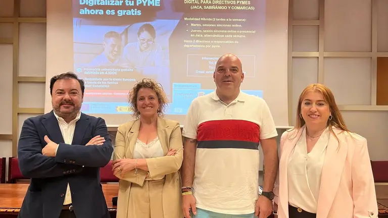Presentaci&oacute;n del Programa para la Transformaci&oacute;n Digital para Directivos de pymes, micro pymes y aut&oacute;nomos, que comenzar&aacute; el 24 de septiembre / Ayuntamiento de Jaca