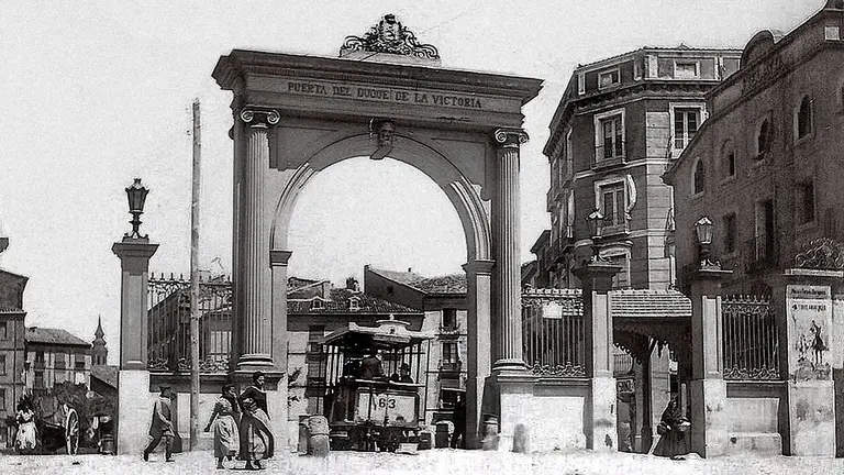 Puerta del Duque de la Victoria