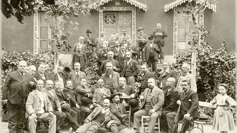 La Quinta Julieta en 1898 /  Familia Sagols,  Anteayer Fotogr&aacute;fico Zaragozano