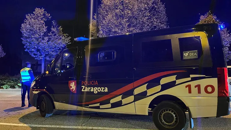Imagen de un control de Polic&iacute;a Local similar al que realizaron y en el que detuvieron al conductor/ H.A.