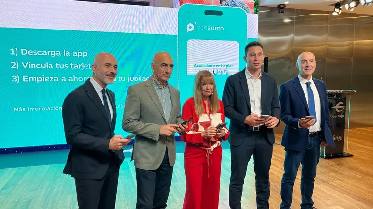 De izquierda a derecha, David Herrando, Zoilo R&iacute;os, Sonia Esta&uacute;n, V&iacute;ctor Royo y Jos&eacute; Luis Or&oacute;s. / H.A.