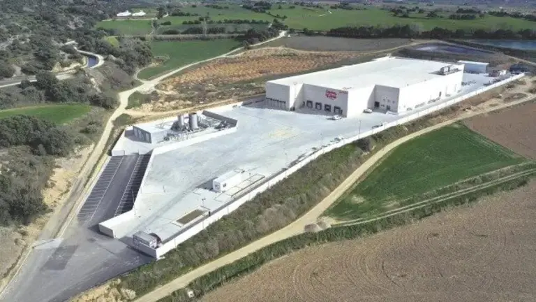 El Grupo Costa sigue ampliando su plantilla. 21.000 euros anuales en Bin&eacute;far (Huesca).
