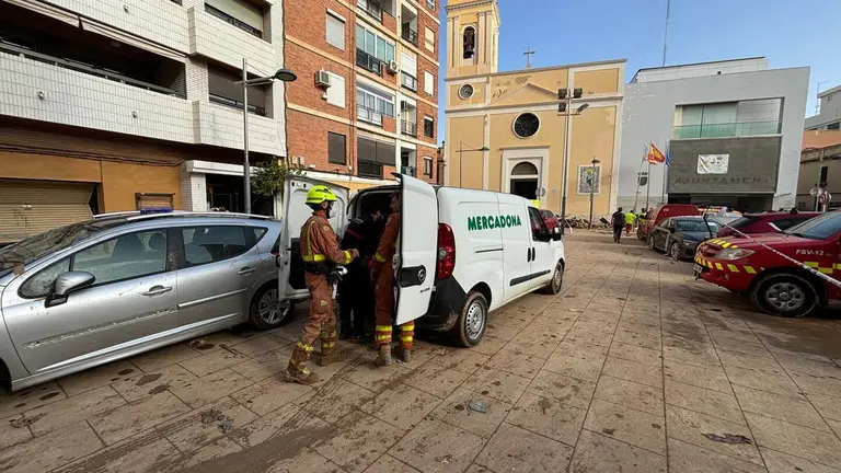 Mercadona contin&uacute;a con su compromiso de ayudar a los m&aacute;s afectados por la DANA