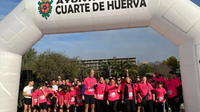 L&iacute;nea de meta de la carrera de la mujer de Cuarte de Huerva. / HA