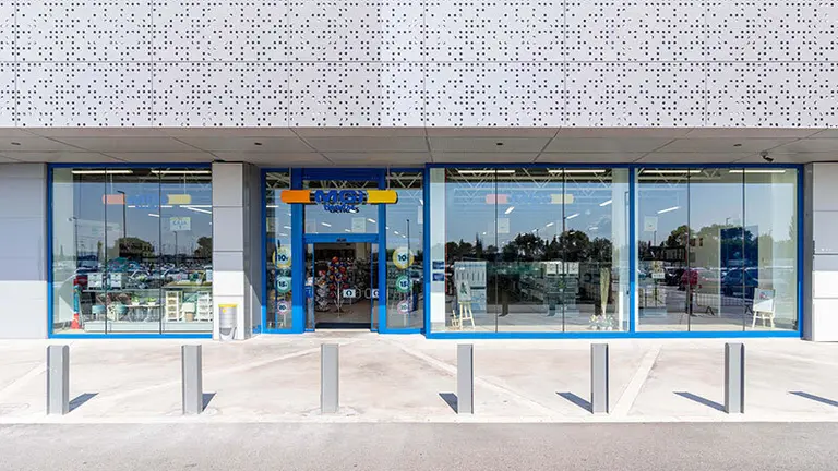 La marca MGi aterriza en Zaragoza: precios redondos y todo lo que necesitas en Puerto Venecia