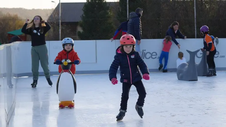 Patinaje en Biescas y Villan&uacute;a