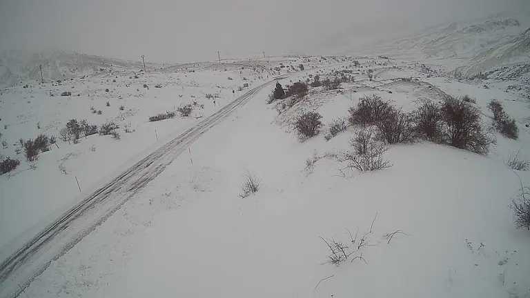 Carretera acceso a Portalet. Tr&aacute;fico.