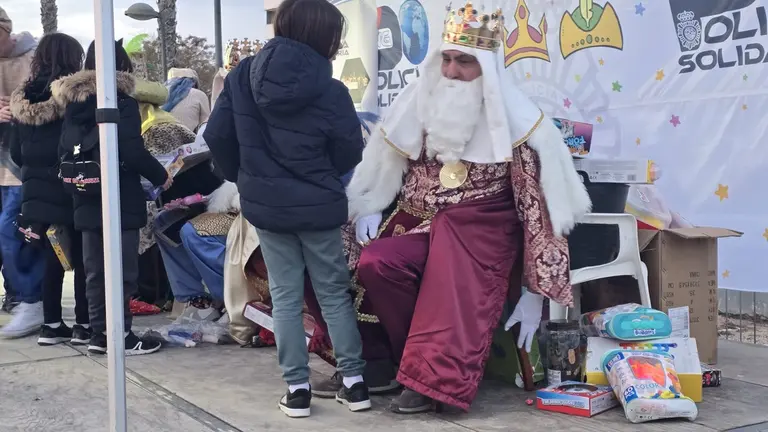 Imagen de Los Reyes Magos en su visita sorpresa a Albal /H.A.
