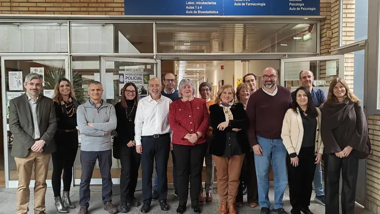 Foto de familia del logro de 10 equipamientos cient&iacute;fico-t&eacute;cnicos, Universidad de Zaragoza. - UNIVERSIDAD DE ZARAGOZA