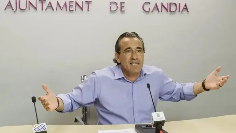 Asesinan a tiros a Arturo Torr&oacute;, exalcalde de Gand&iacute;a.