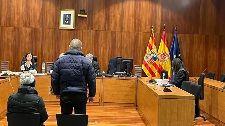 Imagen del d&iacute;a del juicio por estafa contra los dos acusados /H.A.