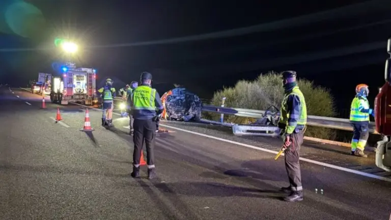Lugar del accidente de tr&aacute;fico ocurrido esta pasada madrugada en la A-23 en el que ha fallecido un vecino de Castell&oacute;n de 75 a&ntilde;os. - GUARDIA CIVIL TERUEL