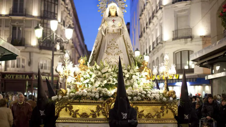 Arag&oacute;n TV sale a la calle con todo como un cofrade m&aacute;s: m&aacute;s de 30 horas de programaci&oacute;n