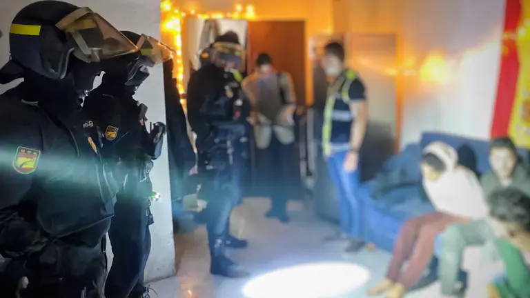 Polic&iacute;a Nacional.