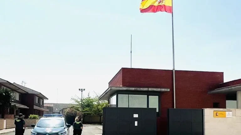 Puesto de la Guardia Civil de Tamarite de Litera
- GUARDIA CIVIL