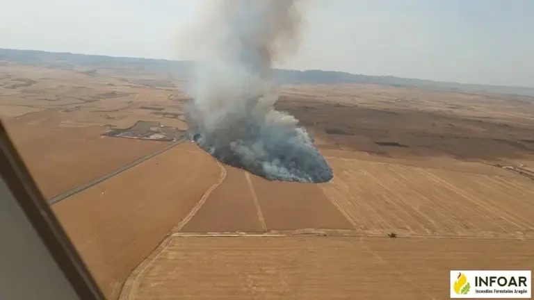 Imagen a&eacute;rea del incendio. / INFOAR