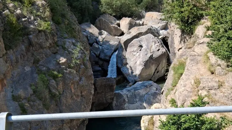 Zona donde se ha encontrado el cuerpo sin vida del turista norteamericano ./ SOCIEDAD 
DIPUTACI&Oacute;N DE HUESCA