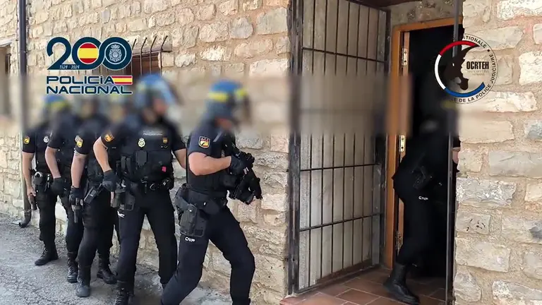 La Polic&iacute;a Nacional desmantela una red internacional de tr&aacute;fico de hach&iacute;s y coca&iacute;na. / POLIC&Iacute;A NACIONAL