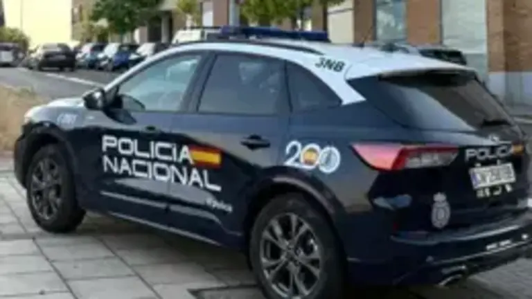 Imagen de un veh&iacute;culo policial - POLIC&Iacute;A NACIONAL