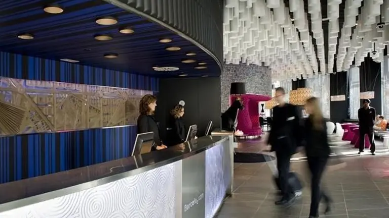 Intentaron marcharse sin pagar 4.000 euros en Cambrils. Su maniobra dej&oacute; at&oacute;nito al hotel