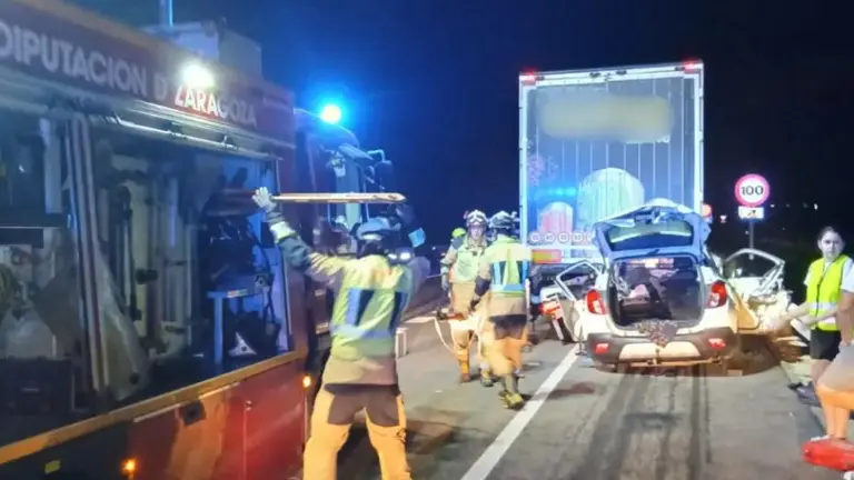 Accidente en la A-2. / DIPUTACI&Oacute;N DE ZARAGOZA