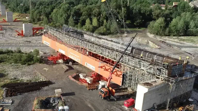 Obras de la A-23 en la variante de Sabi&ntilde;&aacute;nigo en noviembre de 2024.