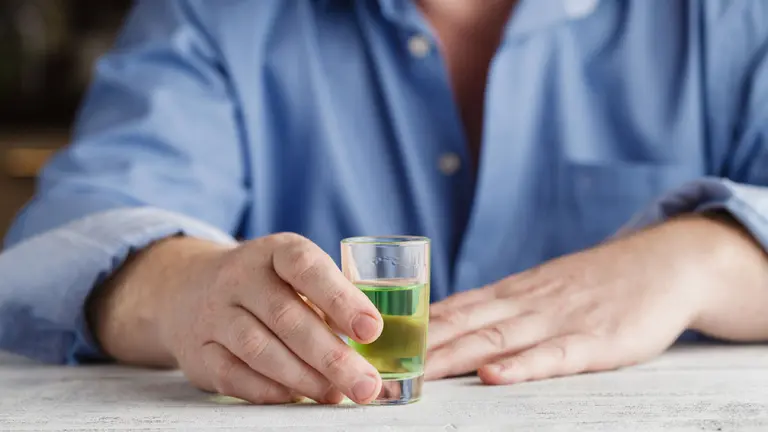 El alcohol y el deterioro neuronal en mayores