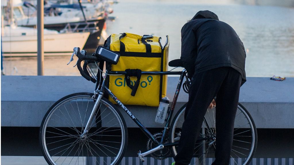 Un 'rider' de Glovo / Reuters