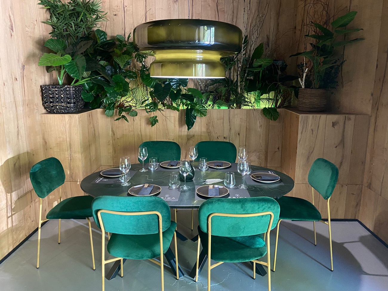 Frida Tastey Room