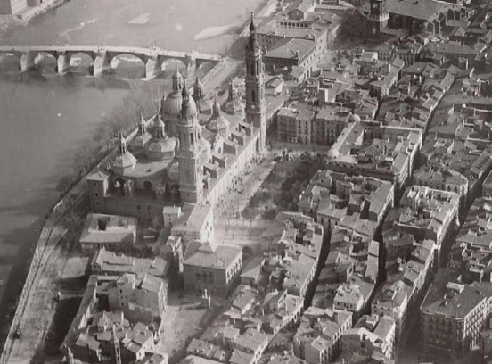 Plaza del Pilar
