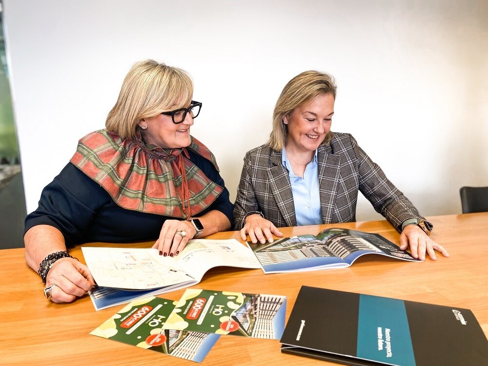 Eva Guillén y Carmen Castellot / Gestión Común