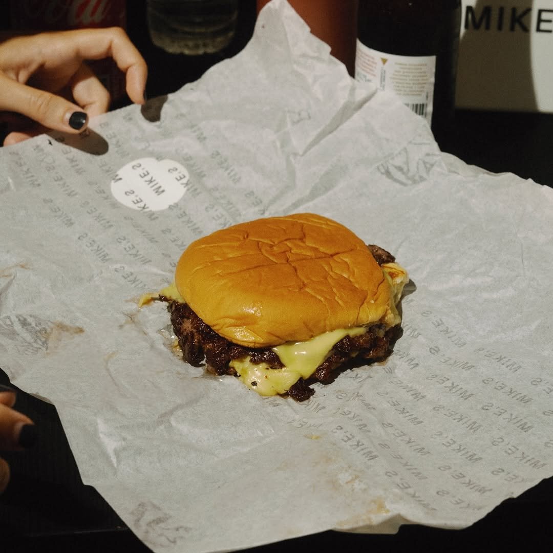 Esta hamburguesa ha contribuido a dinamizar el Mercado de San Miguel / Mike's