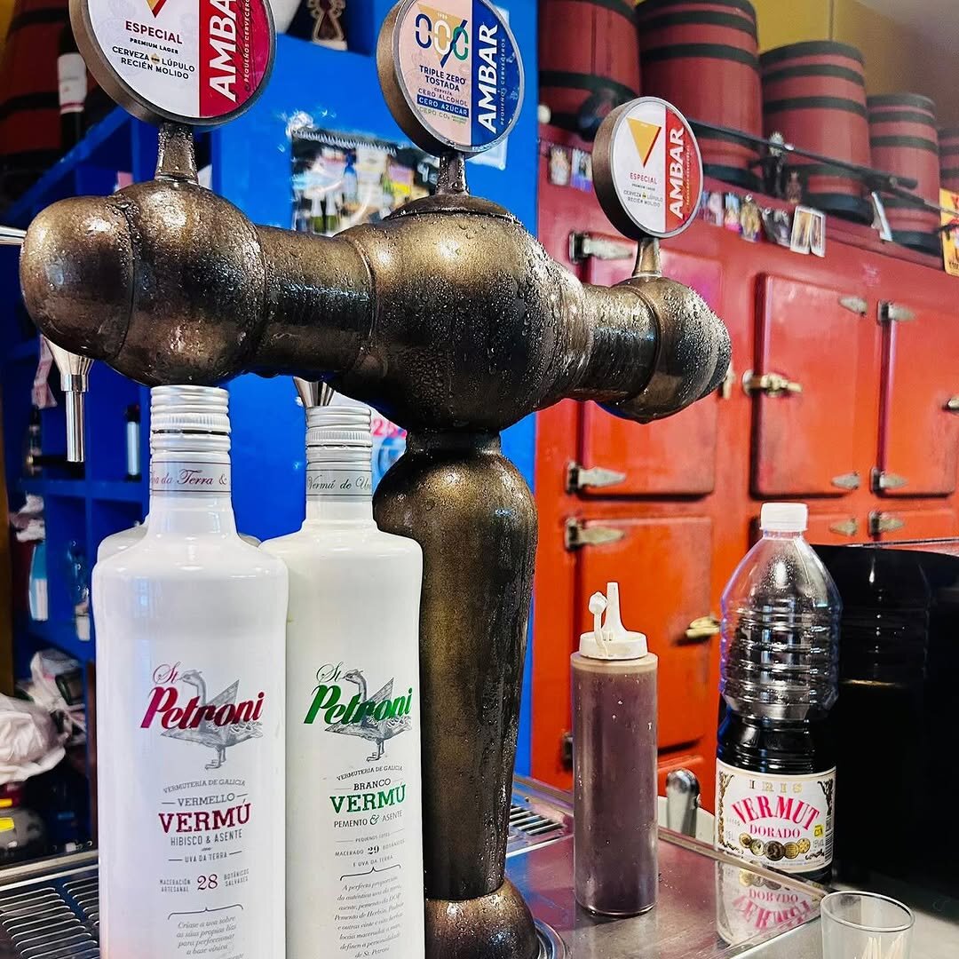 Ambiente de siempre / Vinos Rubio