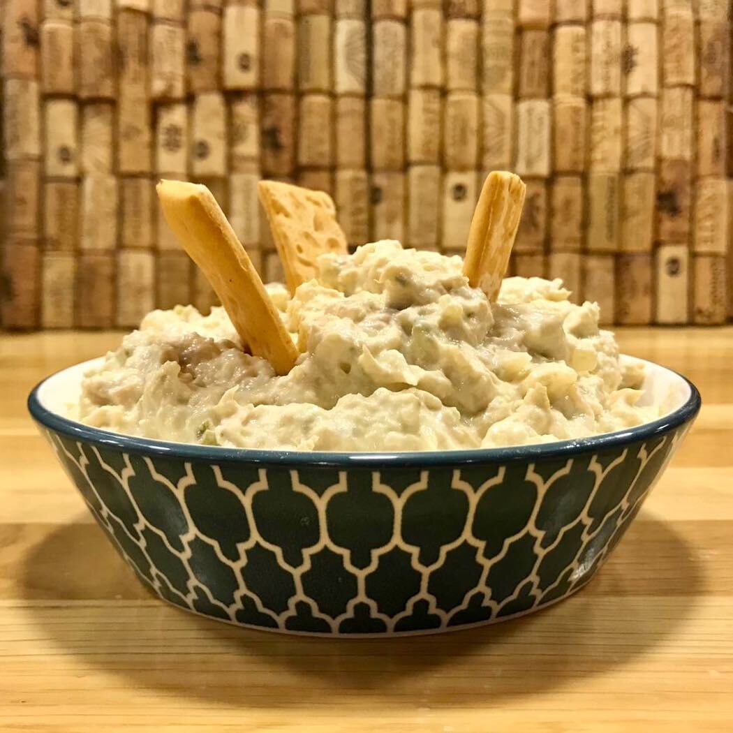La ensaladilla de este local está entre las mejores de la ciudad / El Sardi