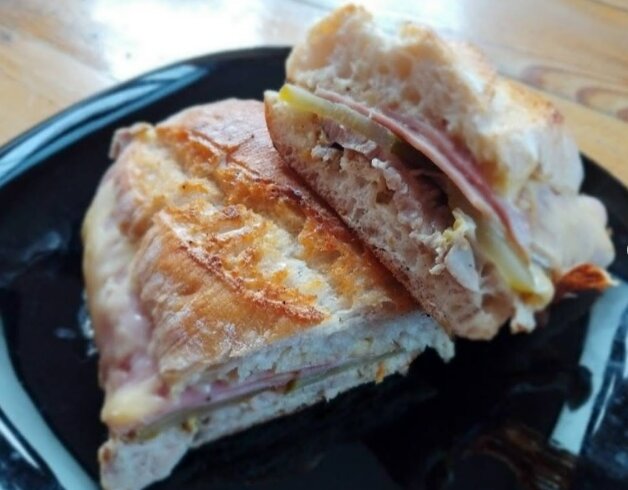 Bocadillos bar El Cierzo (Binéfar)