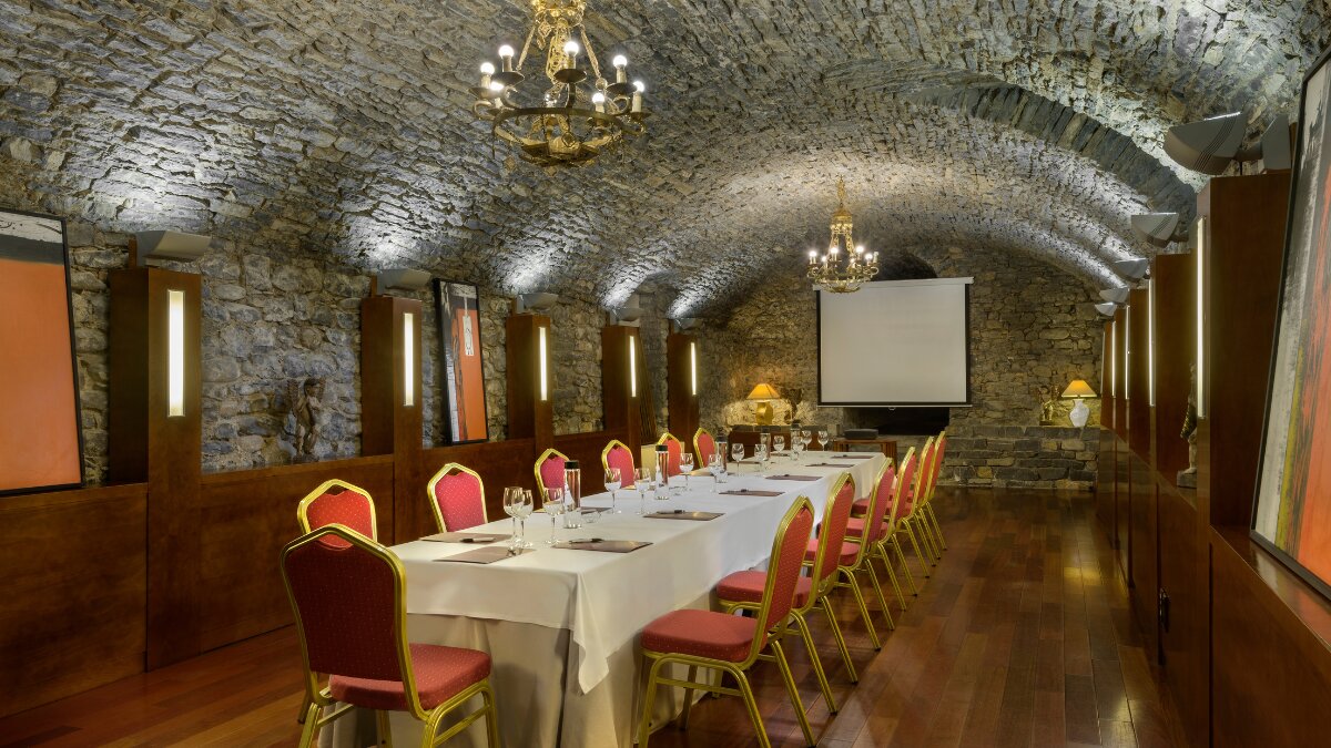 El Hotel&spa Monasterio de Boltaña convina el lujo de un hotel reformado con la