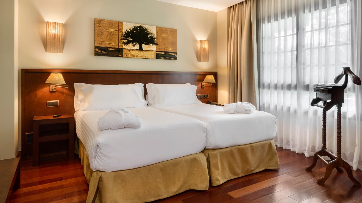 Habitación doble Hotel&spa Monasterio de Boltaña