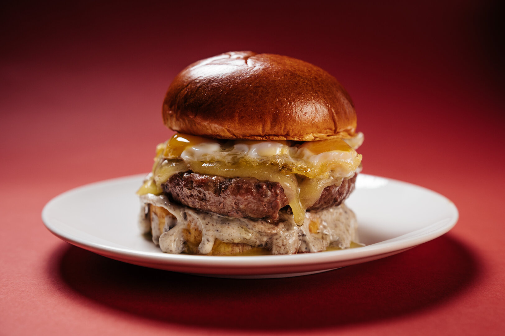 Yellow burguer de Bert'ys con huevo de codorniz
