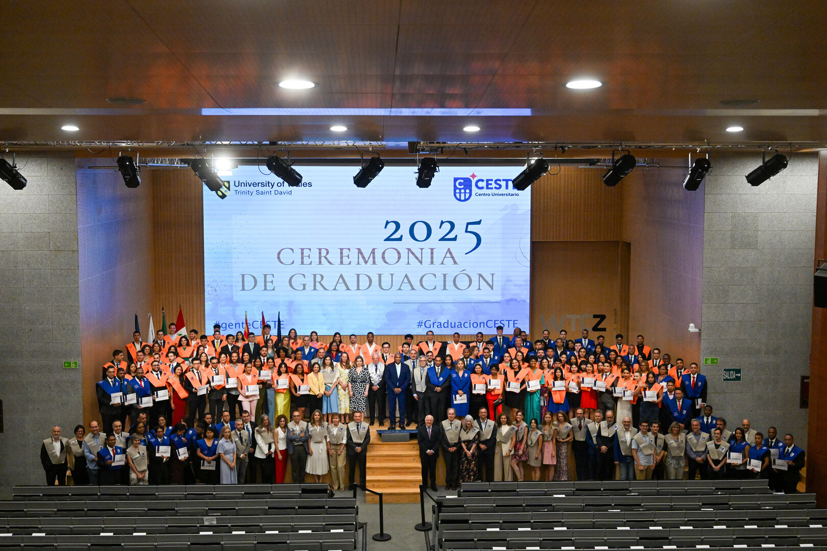 ceremonia de graduación de su XXXIV promoción